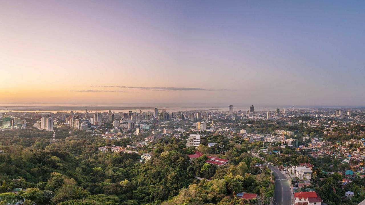 מלון Marco Polo Plaza סבו מראה חיצוני תמונה View of the Gold Coast skyline from the Gold Coast hinterland